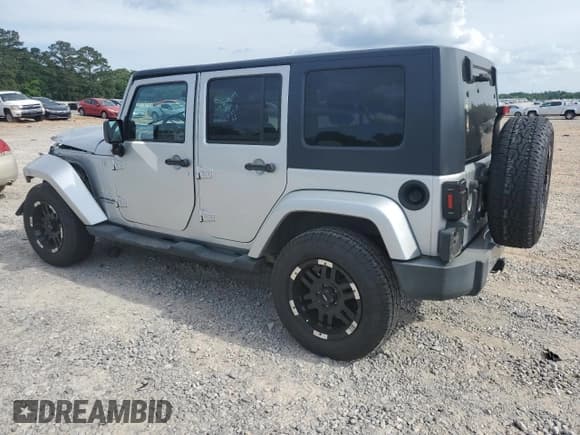 ✅ 2008 Jeep Wrangler Unlimited Sahara • VIN: 1J8GA59148L525618 • Lot: 55297715. Listed on Copart with 134,556 mi. Free auction sales archive from the USA and detailed vehicle history report at DreamBid. Image 2.