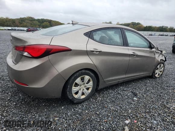 ✅ 2016 Hyundai Elantra SE • VIN: 5NPDH4AE3GH758228 • Lot: 90022515. Listed on Copart with 207,344 mi. Free auction sales archive from the USA and detailed vehicle history report at DreamBid. Image 3.