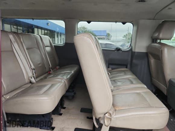 ✅ 2014 Nissan NV SL • VIN: 5BZAF0AA0EN160867 • Лот: 65144305. Опубликован ранее на Copart с пробегом 141 125 миль. Бесплатный доступ к архиву аукционных продаж из США и подробный отчёт об истории автомобиля на DreamBid. Изображение 11.