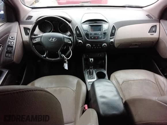 2014 Hyundai Tucson Limited with VIN KM8JU3AGXEU799903, listed as a Copart auction lot 90336815 with 82,303 mi miles and Salvage title. Bid and sale history available at DreamBid. Image 8.