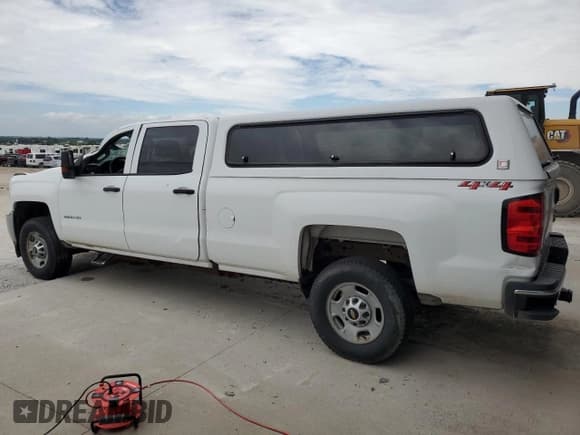 ✅ 2018 Chevrolet Silverado 2500HD Work Truck • VIN: 1GC1KUEG3JF261665 • Лот: 65517145. Опубликован ранее на Copart с пробегом 85 140 миль. Бесплатный доступ к архиву аукционных продаж из США и подробный отчёт об истории автомобиля на DreamBid. Изображение 2.