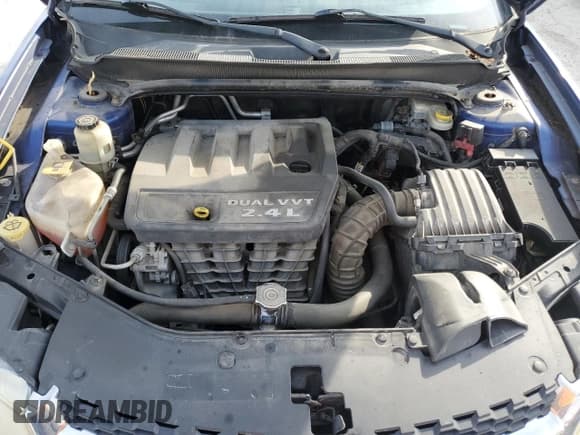 ✅ 2012 Dodge Avenger SXT • VIN: 1C3CDZCB4CN148537 • Lot: 77094684. Wystawiony na Copart z przebiegiem 149 781 mil. Bezpłatny archiwum sprzedaży aukcyjnych z USA i szczegółowy raport historii pojazdu na DreamBid. Zdjęcie 11.