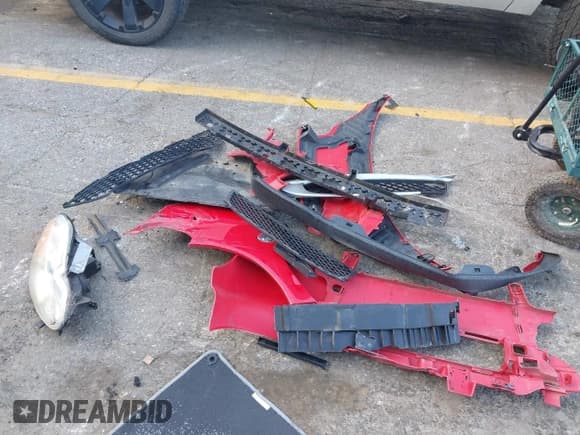 ✅ 2009 Smart fortwo Pure • VIN: WMEEJ31X19K237406 • Lot: 42813550. Listed on IAAI with 50,254 mi. Free auction sales archive from the USA and detailed vehicle history report at DreamBid. Image 12.