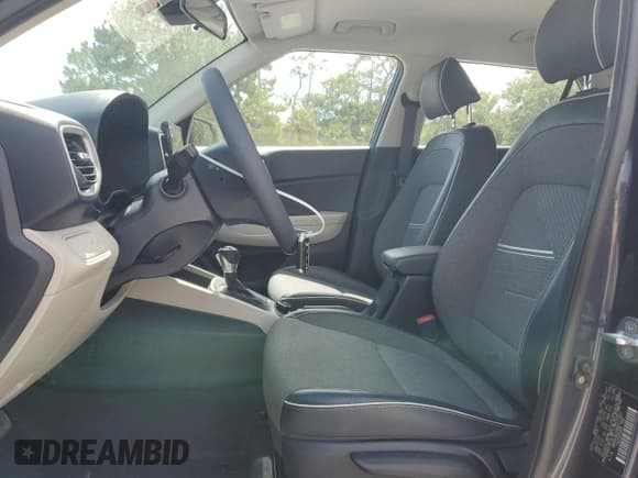 ✅ 2021 Hyundai Venue SEL • VIN: KMHRC8A34MU127947 • Lot: 58580215. Listed on Copart with 43,315 mi. Free auction sales archive from the USA and detailed vehicle history report at DreamBid. Image 7.