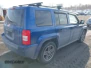 ✅ 2009 Jeep Patriot Sport • VIN: 1J4FF28B29D217155 • Lot: 43828978. Listed on IAAI with 173,160 mi. Free auction sales archive from the USA and detailed vehicle history report at DreamBid. Image 4.