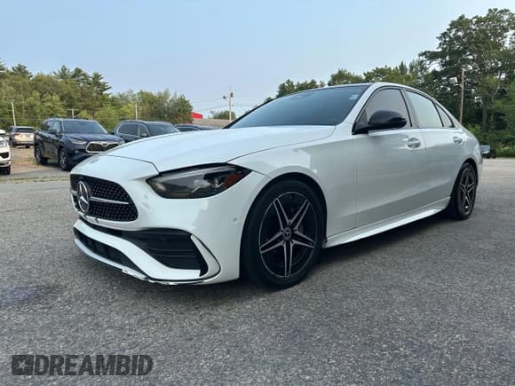 ✅ 2022 Mercedes-Benz C 300 • VIN: W1KAF4HB6NR066528 • Lot: 68215355. Wystawiony na Copart z przebiegiem 63 322 mil. Bezpłatny archiwum sprzedaży aukcyjnych z USA i szczegółowy raport historii pojazdu na DreamBid. Zdjęcie 2.