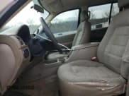 ✅ 2005 Ford Explorer XLS • VIN: 1FMZU62KX5UA57573 • Lot: 86739784. Listed on Copart with 271,749 mi. Free auction sales archive from the USA and detailed vehicle history report at DreamBid. Image 7.