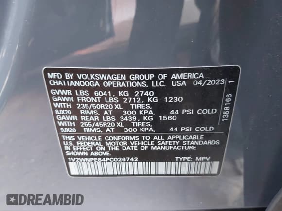 ✅ 2023 Volkswagen ID.4 Pro S • VIN: 1V2WNPE84PC026742 • Lot: 42712014. Listed on IAAI with 27,887 mi. Free auction sales archive from the USA and detailed vehicle history report at DreamBid. Image 9.