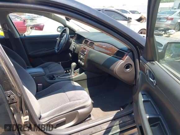 2013 Chevrolet Impala LS с VIN 2G1WF5E32D1242686, выставлен на аукционе IAAI как лот 42901566 с пробегом 90 954 миль миль и . История ставок и продаж доступна на DreamBid. Изображение 5.