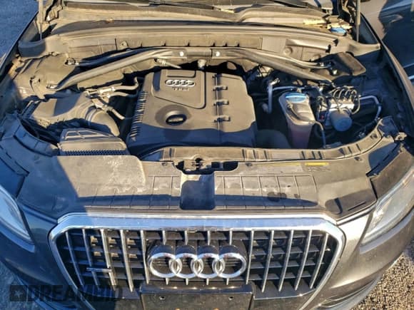 ✅ 2015 Audi Q5 Premium • VIN: WA1CFAFP2FA084373 • Lot: 96502665. Wystawiony na Copart z przebiegiem 97 103 mil. Bezpłatny archiwum sprzedaży aukcyjnych z USA i szczegółowy raport historii pojazdu na DreamBid. Zdjęcie 12.