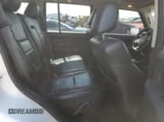 ✅ 2009 Jeep Commander Sport • VIN: 1J8HG48K59C549743 • Lot: 81011185. Wystawiony na Copart z przebiegiem 171 841 mil. Bezpłatny archiwum sprzedaży aukcyjnych z USA i szczegółowy raport historii pojazdu na DreamBid. Zdjęcie 11.