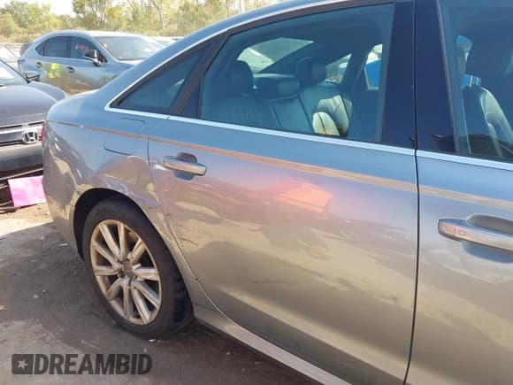 ✅ 2012 Audi A6 Prestige • VIN: WAUJGAFC3CN132892 • Lot: 43236142. Wystawiony na IAAI z przebiegiem Nie podano. Bezpłatny archiwum sprzedaży aukcyjnych z USA i szczegółowy raport historii pojazdu na DreamBid. Zdjęcie 6.