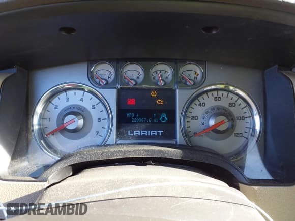 ✅ 2010 Ford F-150 XL • VIN: 1FTFW1EV6AFA33005 • Lot: 43888050. Listed on IAAI with 220,967 mi. Free auction sales archive from the USA and detailed vehicle history report at DreamBid. Image 7.