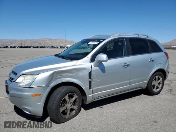 ✅ 2012 Chevrolet Captiva Sport LTZ • VIN: 3GNFL4E59CS531084 • Lot: 72031414. Wystawiony na Copart z przebiegiem 94 303 mil. Bezpłatny archiwum sprzedaży aukcyjnych z USA i szczegółowy raport historii pojazdu na DreamBid. Zdjęcie 1.