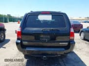 ✅ 2006 Toyota 4Runner SR5 • VIN: JTEZU14R868044442 • Лот: 42698106. Опубликован ранее на IAAI с пробегом 163 889 миль. Бесплатный доступ к архиву аукционных продаж из США и подробный отчёт об истории автомобиля на DreamBid. Изображение 17.