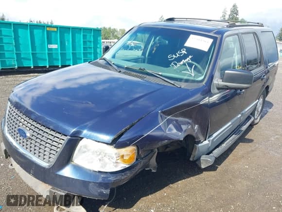 ✅ 2004 Ford Expedition Special Service • VIN: 1FMFU16L04LA40973 • Lot: 42304564. Wystawiony na IAAI z przebiegiem 221 708 mil. Bezpłatny archiwum sprzedaży aukcyjnych z USA i szczegółowy raport historii pojazdu na DreamBid. Zdjęcie 2.