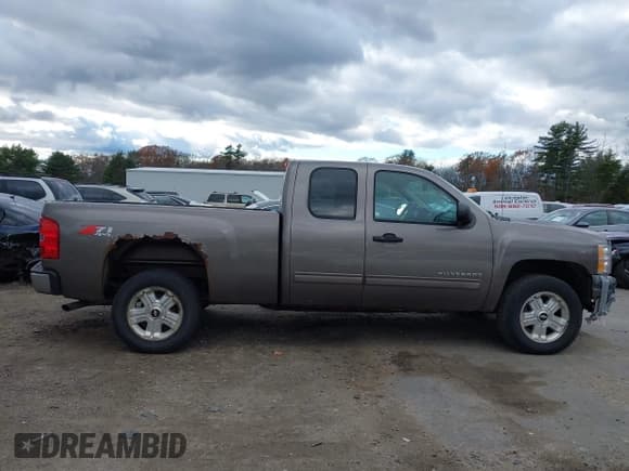 ✅ 2012 Chevrolet Silverado 1500 LT • VIN: 1GCRKSE79CZ219803 • Lot: 43611754. Listed on IAAI with 165,403 mi. Free auction sales archive from the USA and detailed vehicle history report at DreamBid. Image 13.