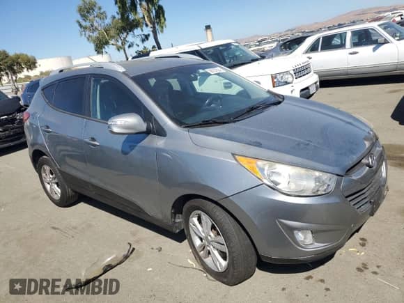 2013 Hyundai Tucson GLS z VIN KM8JU3AC6DU602057, wystawiony jako Copart lot #68757024 z przebiegiem 135 062 mil mil oraz Szkoda całkowita • Salvage title. Historia ofert i sprzedaży dostępna na DreamBid. Obrazek 4.