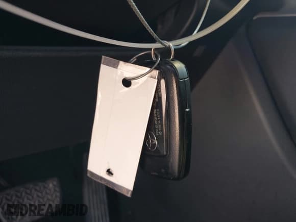 ✅ 2020 Toyota Highlander XLE • VIN: 5TDGZRAH8LS501345 • Lot: 43386112. Wystawiony na IAAI z przebiegiem 94 928 mil. Bezpłatny archiwum sprzedaży aukcyjnych z USA i szczegółowy raport historii pojazdu na DreamBid. Zdjęcie 11.