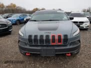 ✅ 2014 Jeep Cherokee Trailhawk • VIN: 1C4PJMBS8EW180494 • Lot: 91370105. Wystawiony na Copart z przebiegiem 178 754 mil. Bezpłatny archiwum sprzedaży aukcyjnych z USA i szczegółowy raport historii pojazdu na DreamBid. Zdjęcie 5.