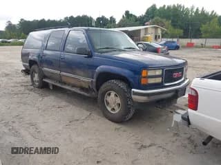✅ 1999 GMC Suburban • VIN: 3GKFK16R2XG501319 • Лот: 42491117. Опубликован ранее на IAAI с пробегом 231 561 миль. Бесплатный доступ к архиву аукционных продаж из США и подробный отчёт об истории автомобиля на DreamBid. Изображение 1.