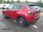 ✅ 2024 Jeep Compass Limited • VIN: 3C4NJDCNXRT167595 • Lot: 42992614. Wystawiony na IAAI z przebiegiem 9 667 mil. Bezpłatny archiwum sprzedaży aukcyjnych z USA i szczegółowy raport historii pojazdu na DreamBid. Zdjęcie 3.
