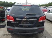 ✅ 2012 Kia Sorento LX • VIN: 5XYKTDA2XCG199810 • Лот: 68810105. Опубликован ранее на Copart с пробегом Не указан. Бесплатный доступ к архиву аукционных продаж из США и подробный отчёт об истории автомобиля на DreamBid. Изображение 6.