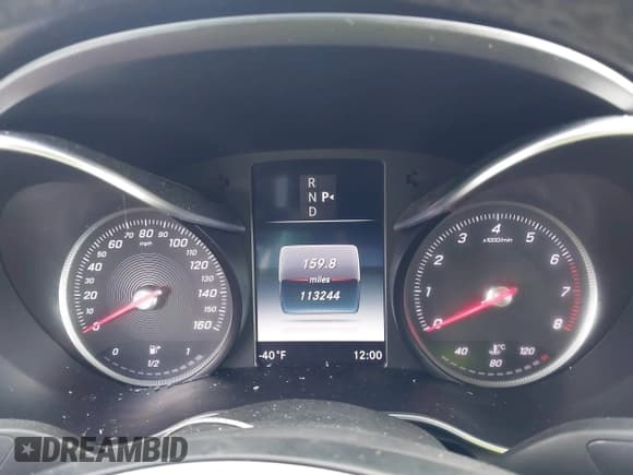 ✅ 2017 Mercedes-Benz C 300 • VIN: 55SWF4JB1HU225412 • Lot: 43404933. Wystawiony na IAAI z przebiegiem 113 244 mil. Bezpłatny archiwum sprzedaży aukcyjnych z USA i szczegółowy raport historii pojazdu na DreamBid. Zdjęcie 7.