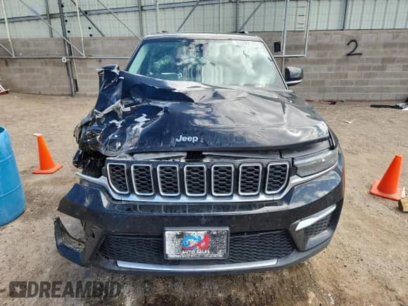 2023 Jeep Grand Cherokee Limited с VIN 1C4RJHBG8PC510361, выставлен на аукционе Copart как лот 84289745 с пробегом 63 500 миль миль и Списание • Salvage title. История ставок и продаж доступна на DreamBid. Изображение 5.