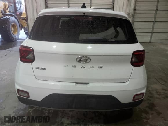 ✅ 2021 Hyundai Venue SE • VIN: KMHRB8A3XMU063884 • Lot: 79268164. Listed on Copart with 47,840 mi. Free auction sales archive from the USA and detailed vehicle history report at DreamBid. Image 6.