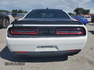 ✅ 2017 Dodge Challenger R/T • VIN: 2C3CDZBT0HH628956 • Lot: 74315084. Wystawiony na Copart z przebiegiem 82 532 mil. Bezpłatny archiwum sprzedaży aukcyjnych z USA i szczegółowy raport historii pojazdu na DreamBid. Zdjęcie 6.