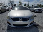 ✅ 2010 Volkswagen CC Luxury • VIN: WVWHN7AN4AE542150 • Лот: 47607245. Опубликован ранее на Copart с пробегом 158 981 миль. Бесплатный доступ к архиву аукционных продаж из США и подробный отчёт об истории автомобиля на DreamBid. Изображение 5.