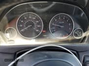 ✅ 2015 BMW 4 Series 435i xDrive • VIN: WBA4B3C59FGV48015 • Lot: 64051925. Wystawiony na Copart z przebiegiem 216 104 mil. Bezpłatny archiwum sprzedaży aukcyjnych z USA i szczegółowy raport historii pojazdu na DreamBid. Zdjęcie 9.