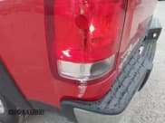 ✅ 2012 GMC Sierra 1500 SLE • VIN: 1GTR2VE75CZ295133 • Lot: 43544832. Wystawiony na IAAI z przebiegiem 138 746 mil. Bezpłatny archiwum sprzedaży aukcyjnych z USA i szczegółowy raport historii pojazdu na DreamBid. Zdjęcie 6.