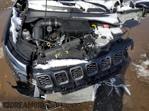 ✅ 2024 Jeep Compass Limited • VIN: 3C4NJDCN6RT152365 • Lot: 49727645. Wystawiony na Copart z przebiegiem Nie podano. Bezpłatny archiwum sprzedaży aukcyjnych z USA i szczegółowy raport historii pojazdu na DreamBid. Zdjęcie 12.