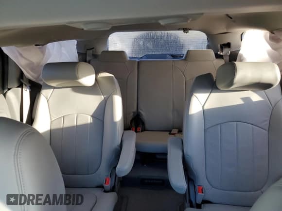 ✅ 2015 Chevrolet Traverse LTZ • VIN: 1GNKRJKD9FJ152311 • Lot: 73747554. Wystawiony na Copart z przebiegiem Nie podano. Bezpłatny archiwum sprzedaży aukcyjnych z USA i szczegółowy raport historii pojazdu na DreamBid. Zdjęcie 10.