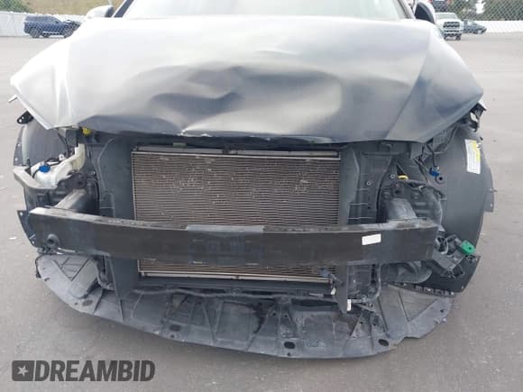 ✅ 2018 Hyundai Elantra Value Edition • VIN: KMHD84LF0JU449461 • Lot: 43531047. Listed on IAAI with 86,269 mi. Free auction sales archive from the USA and detailed vehicle history report at DreamBid. Image 6.