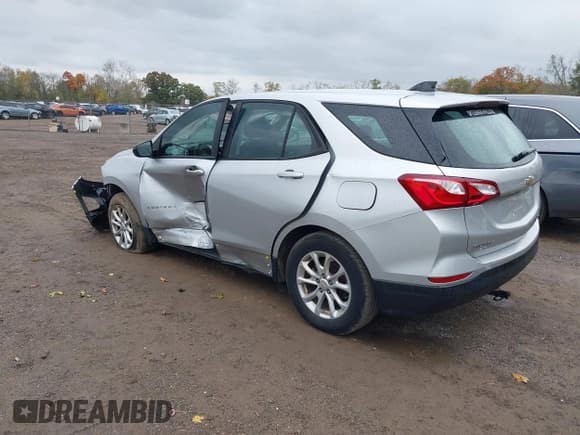 ✅ 2020 Chevrolet Equinox LS • VIN: 3GNAXHEV7LS722167 • Lot: 43516514. Wystawiony na IAAI z przebiegiem 65 386 mil. Bezpłatny archiwum sprzedaży aukcyjnych z USA i szczegółowy raport historii pojazdu na DreamBid. Zdjęcie 3.