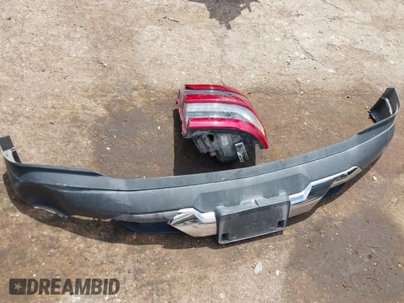 ✅ 2018 Chevrolet Silverado 1500 LTZ • VIN: 3GCUKSEC3JG621238 • Lot: 42453854. Wystawiony na IAAI z przebiegiem 57 016 mil. Bezpłatny archiwum sprzedaży aukcyjnych z USA i szczegółowy raport historii pojazdu na DreamBid. Zdjęcie 12.