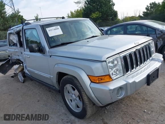 ✅ 2008 Jeep Commander Limited • VIN: 1J8HG58278C182722 • Lot: 43174800. Wystawiony na IAAI z przebiegiem 141 180 mil. Bezpłatny archiwum sprzedaży aukcyjnych z USA i szczegółowy raport historii pojazdu na DreamBid. Zdjęcie 1.