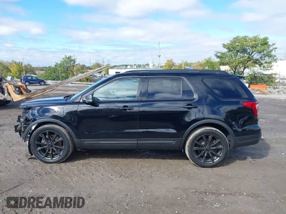 2018 Ford Explorer XLT с VIN 1FM5K7D82JGC89914, выставлен на аукционе IAAI как лот 43425770 с пробегом 73 636 миль миль и . История ставок и продаж доступна на DreamBid. Изображение 14.