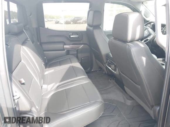 ✅ 2019 Chevrolet Silverado 1500 LTZ • VIN: 1GCUYGED2KZ165965 • Lot: 43173194. Wystawiony na IAAI z przebiegiem 141 444 mil. Bezpłatny archiwum sprzedaży aukcyjnych z USA i szczegółowy raport historii pojazdu na DreamBid. Zdjęcie 8.