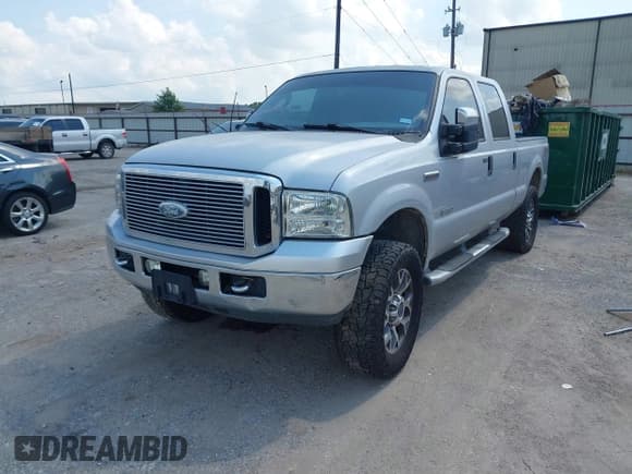 ✅ 2006 Ford F-250 XL • VIN: 1FTSW21P86ED36280 • Lot: 42228852. Listed on IAAI with 155,617 mi. Free auction sales archive from the USA and detailed vehicle history report at DreamBid. Image 2.