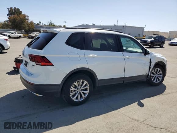 ✅ 2019 Volkswagen Tiguan S • VIN: 3VV0B7AX0KM200859 • Lot: 53995675. Listed on Copart with 71,737 mi. Free auction sales archive from the USA and detailed vehicle history report at DreamBid. Image 3.