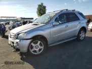 ✅ 2008 Mercedes-Benz M 550 • VIN: 4JGBB72E18A412837 • Лот: 80465305. Опубликован ранее на Copart с пробегом 129 118 миль. Бесплатный доступ к архиву аукционных продаж из США и подробный отчёт об истории автомобиля на DreamBid. Изображение 1.