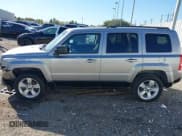 ✅ 2017 Jeep Patriot High Altitude • VIN: 1C4NJPFA5HD161475 • Лот: 43651461. Опубликован ранее на IAAI с пробегом 108 142 миль. Бесплатный доступ к архиву аукционных продаж из США и подробный отчёт об истории автомобиля на DreamBid. Изображение 14.