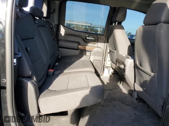 ✅ 2020 Chevrolet Silverado 1500 RST • VIN: 3GCUYEETXLG297479 • Лот: 81387915. Опубликован ранее на Copart с пробегом Не указан. Бесплатный доступ к архиву аукционных продаж из США и подробный отчёт об истории автомобиля на DreamBid. Изображение 10.