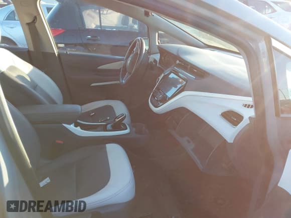 ✅ 2021 Chevrolet Bolt EV Premier • VIN: 1G1FZ6S03M4100200 • Lot: 41327063. Listed on IAAI with 34,846 mi. Free auction sales archive from the USA and detailed vehicle history report at DreamBid. Image 5.