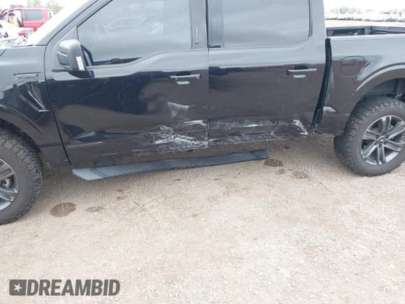 ✅ 2023 Ford F-150 XL • VIN: 1FTFW1ED6PFA07908 • Lot: 42383720. Wystawiony na IAAI z przebiegiem 20 357 mil. Bezpłatny archiwum sprzedaży aukcyjnych z USA i szczegółowy raport historii pojazdu na DreamBid. Zdjęcie 6.