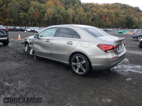 ✅ 2019 Mercedes-Benz A 220 • VIN: WDD3G4FB7KW028232 • Lot: 87040965. Listed on Copart with 91,847 mi. Free auction sales archive from the USA and detailed vehicle history report at DreamBid. Image 2.